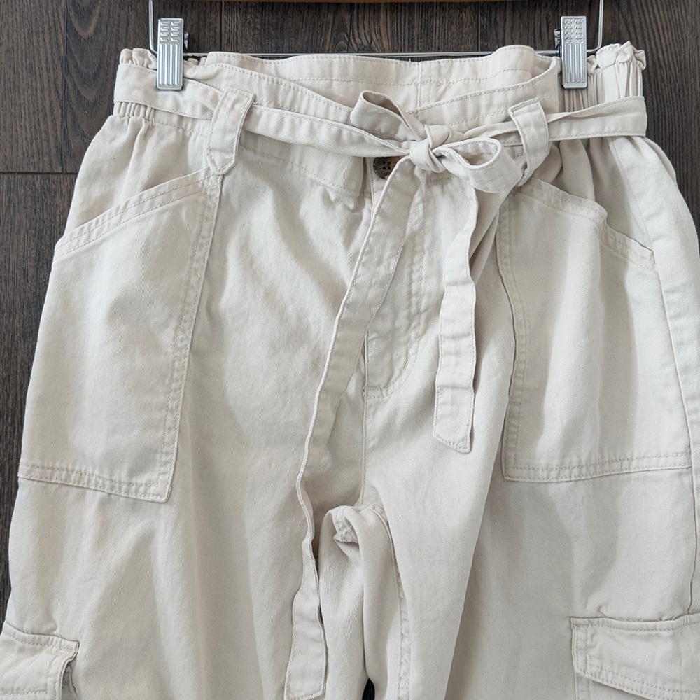 Old Navy stone colored lightweight pants Medium - Picture 4 of 8